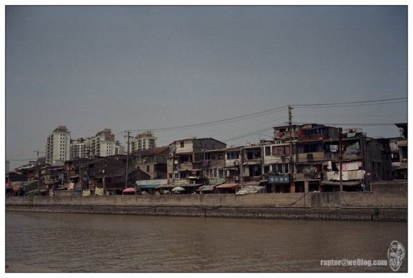 万航渡路