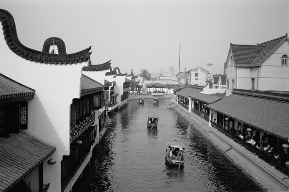 110513ERA0035